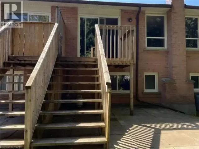 For Rent 3 Bedroom Townhouse Cambridge ON DS104257350