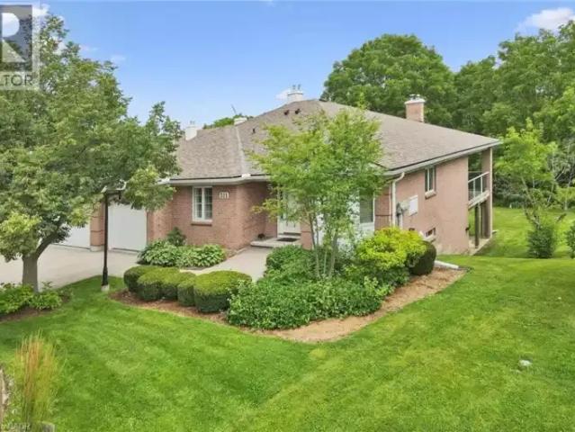 For Rent 3 Bedroom Townhouse Cambridge ON DS104681885