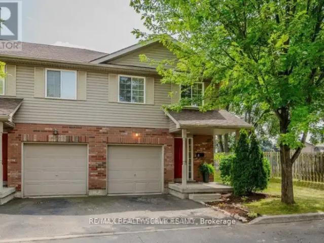 For Rent 3 Bedroom Townhouse Cambridge ON DS104794785
