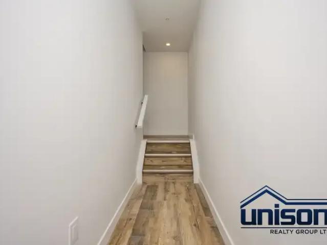 For Rent 3 Bedroom Townhouse Cochrane AB DS105410790