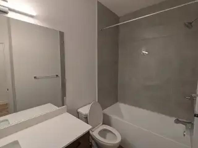 For Rent 3 Bedroom Townhouse Cochrane AB DS106134617