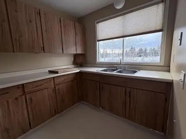 For Rent 3 Bedroom Townhouse Cochrane AB DS106181514