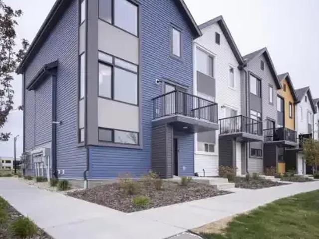 For Rent 3 Bedroom Townhouse Edmonton AB DLS102846919
