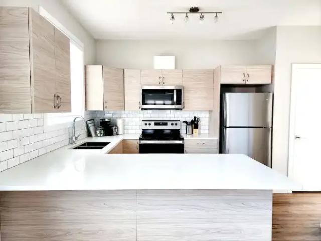 For Rent 3 Bedroom Townhouse Edmonton AB DLS104181337