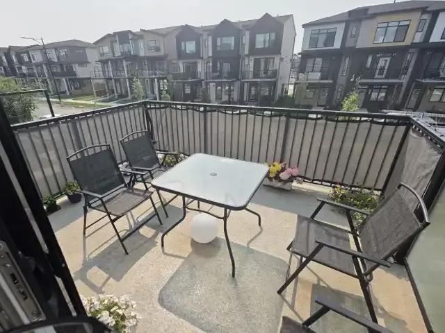 For Rent 3 Bedroom Townhouse Edmonton AB DLS104876681