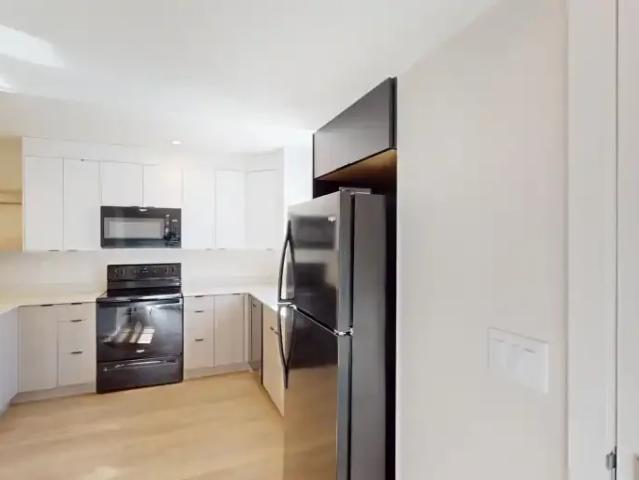 For Rent 3 Bedroom Townhouse Edmonton AB DLS105135643