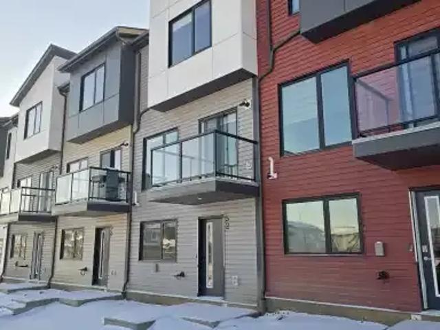 For Rent 3 Bedroom Townhouse Edmonton AB DS104180508