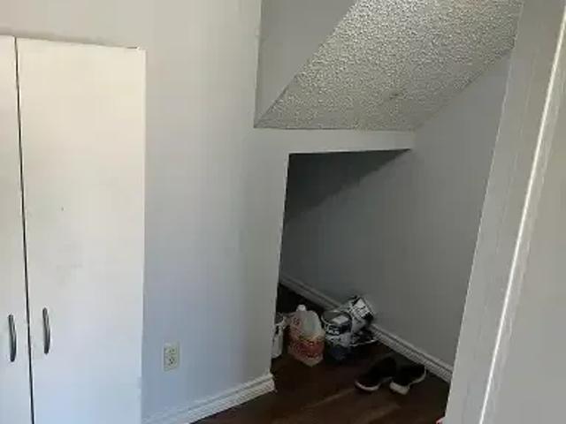 For Rent 3 Bedroom Townhouse Edmonton AB DS104794578