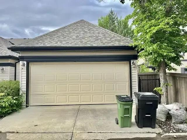 For Rent 3 Bedroom Townhouse Edmonton AB DS104888579