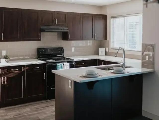 For Rent 3 Bedroom Townhouse Edmonton AB DS104939976
