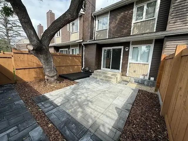 For Rent 3 Bedroom Townhouse Edmonton AB DS105087474
