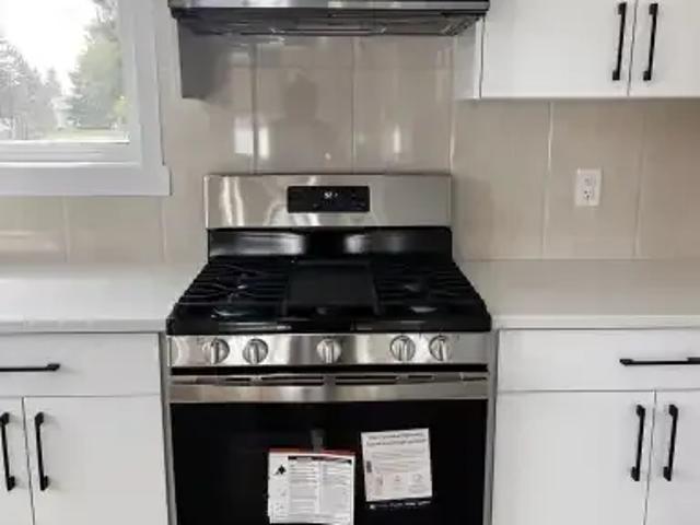 For Rent 3 Bedroom Townhouse Edmonton AB DS105100783