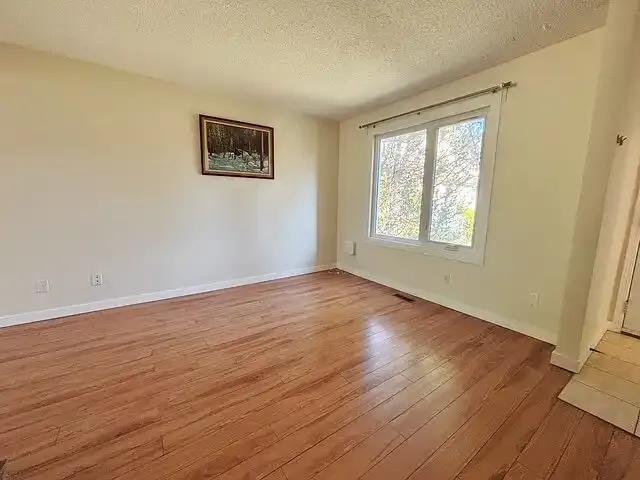 For Rent 3 Bedroom Townhouse Edmonton AB DS105110881