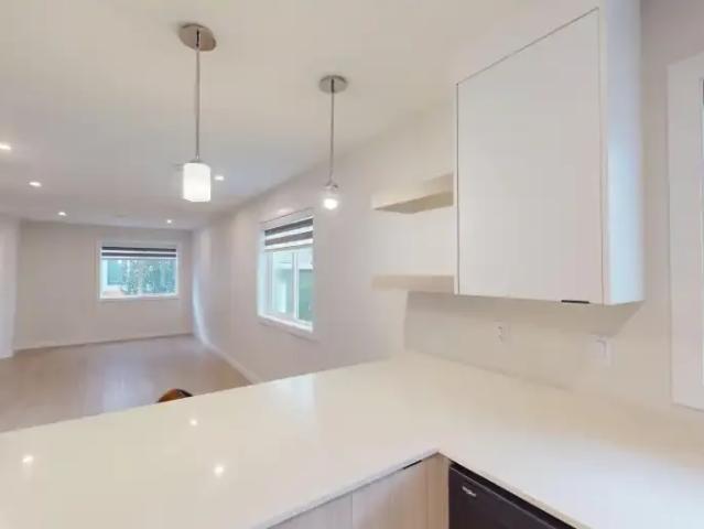 For Rent 3 Bedroom Townhouse Edmonton AB DS105135646