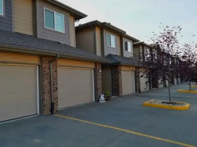 For Rent 3 Bedroom Townhouse Edmonton AB DS105226585