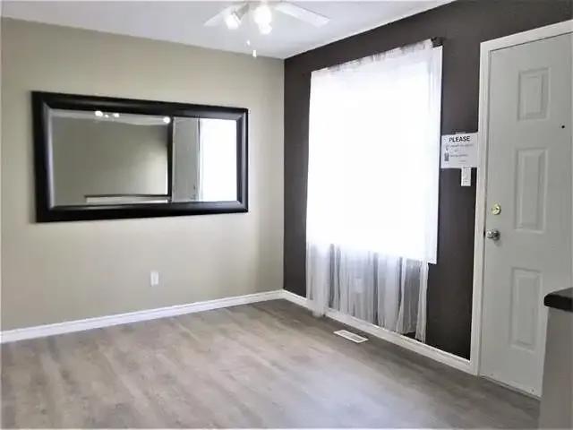 For Rent 3 Bedroom Townhouse Edmonton AB DS105281795