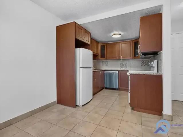 For Rent 3 Bedroom Townhouse Edmonton AB DS105486717