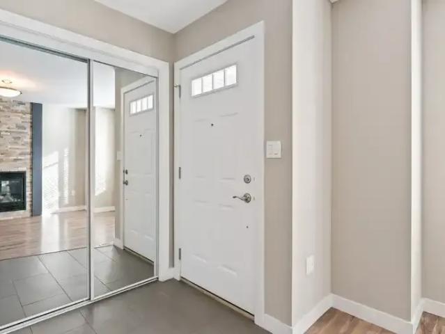 For Rent 3 Bedroom Townhouse Edmonton AB DS105643271