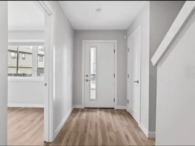 For Rent 3 Bedroom Townhouse Edmonton AB DS105674761