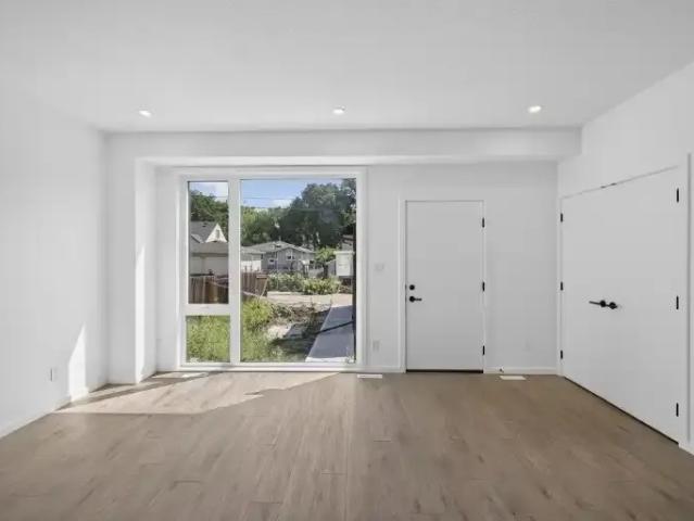 For Rent 3 Bedroom Townhouse Edmonton AB DS105821724