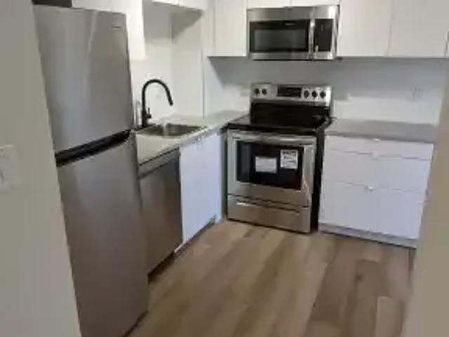For Rent 3 Bedroom Townhouse Edmonton AB DS106134514