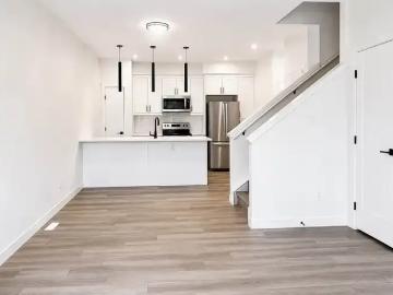 For Rent 3 Bedroom Townhouse Edmonton AB DS103574544