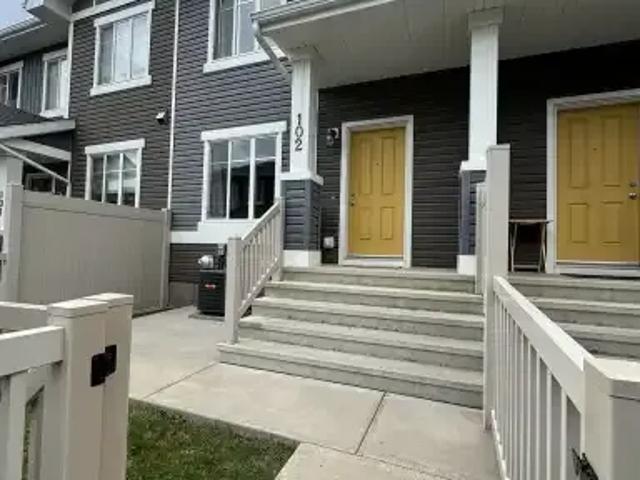 For Rent 3 Bedroom Townhouse Edmonton AB DS103651833