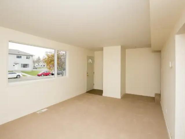 For Rent 3 Bedroom Townhouse Grande Prairie AB DLS102951065