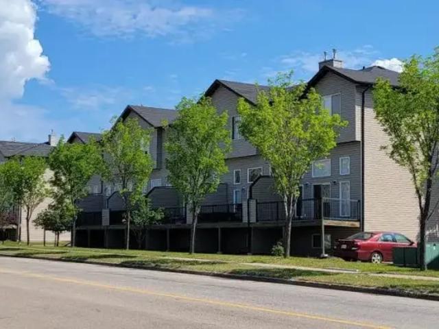 For Rent 3 Bedroom Townhouse Grande Prairie AB DS103594369