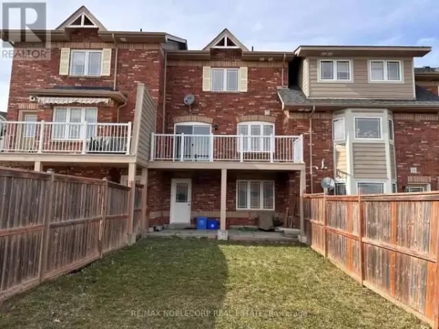 For Rent 3 Bedroom Townhouse Innisfil ON DS103091629