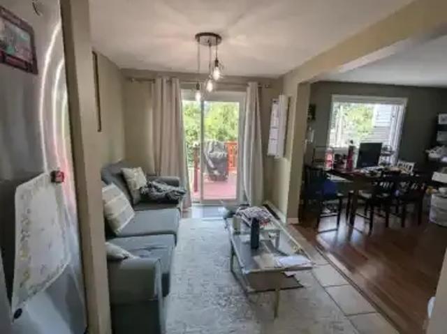 For Rent 3 Bedroom Townhouse Kitchener ON DLS104842123