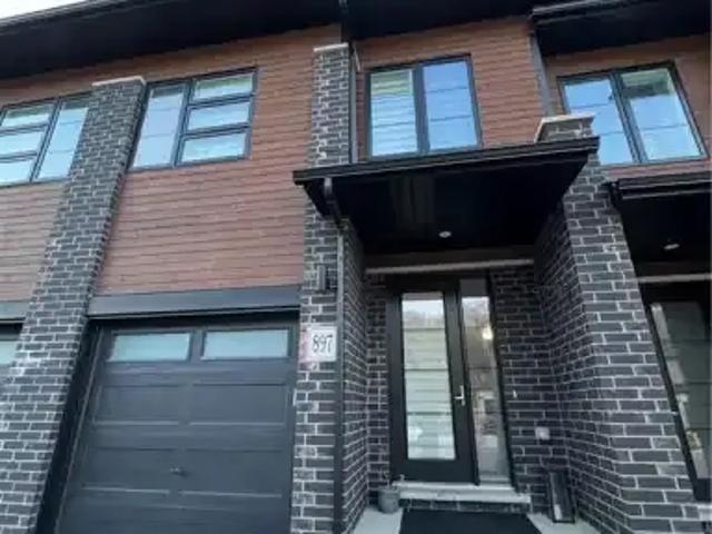 For Rent 3 Bedroom Townhouse Kitchener ON DS101773633