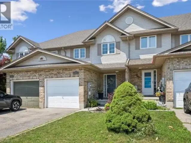 For Rent 3 Bedroom Townhouse Kitchener ON DS104711617