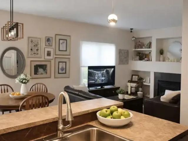 For Rent 3 Bedroom Townhouse Langdon AB DS103611639