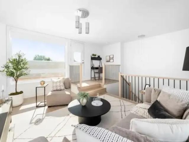 For Rent 3 Bedroom Townhouse Lasalle QC DS106095340