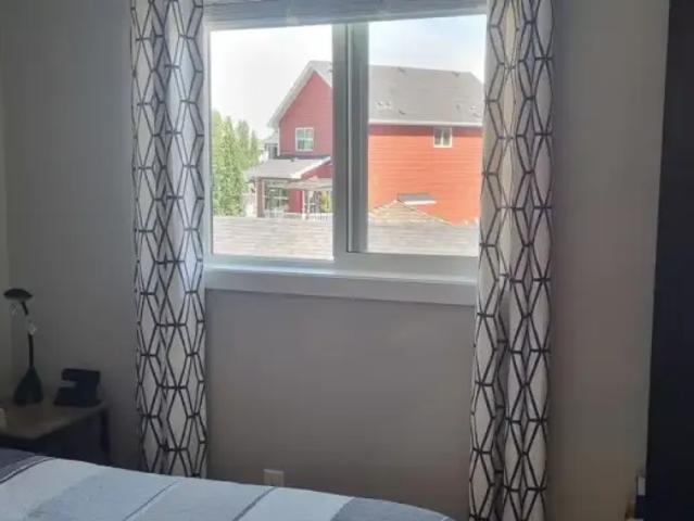 For Rent 3 Bedroom Townhouse Leduc AB DLS104598196