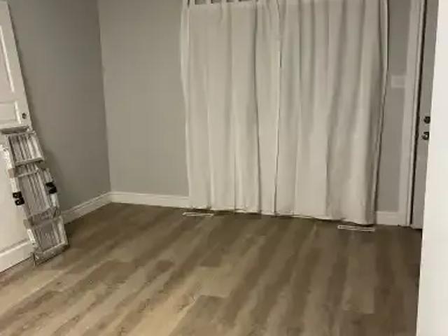 For Rent 3 Bedroom Townhouse Lethbridge AB DS104753927