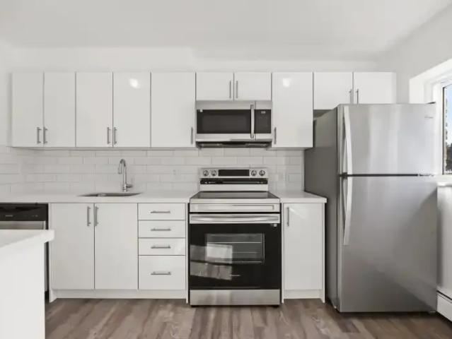 For Rent 3 Bedroom Townhouse Lindsay ON DLS103770466