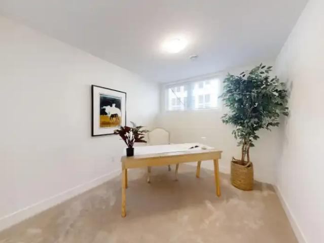 For Rent 3 Bedroom Townhouse London ON DS100707652