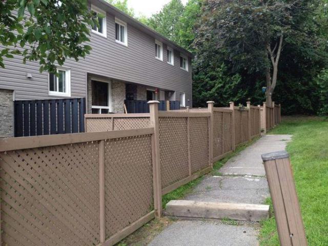 For Rent 3 Bedroom Townhouse Peterborough ON DS92264259