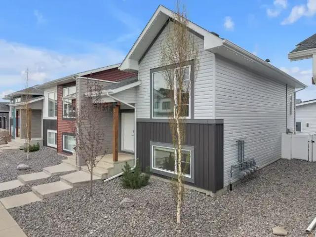 For Rent 3 Bedroom Townhouse Red Deer AB DS104782617