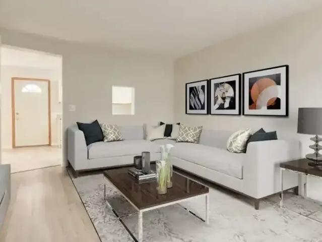 For Rent 3 Bedroom Townhouse Red Deer AB DS104939482