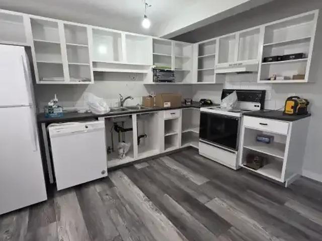 For Rent 3 Bedroom Townhouse Red Deer AB DS105248983