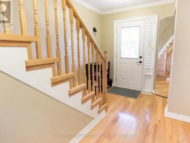 For Rent 3 Bedroom Townhouse Richmond Hill ON DS105420844