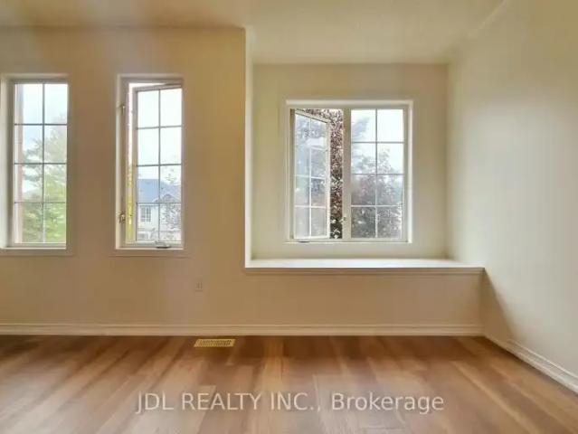 For Rent 3 Bedroom Townhouse Richmond Hill ON DS105554535