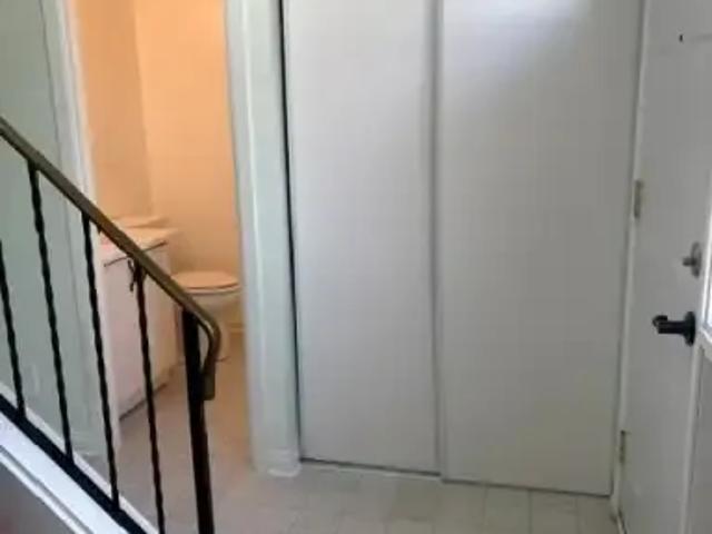 For Rent 3 Bedroom Townhouse St. Albert AB DS103594376