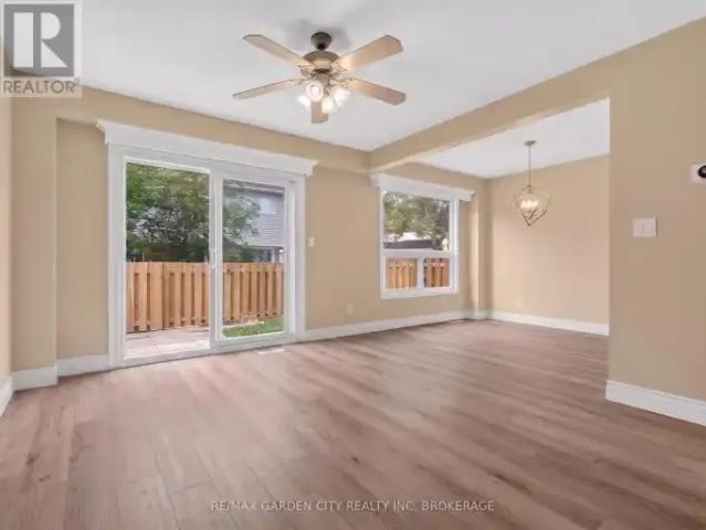 For Rent 3 Bedroom Townhouse St. Catharines ON DS103770682