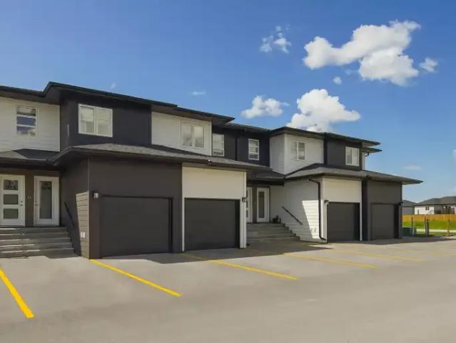 For Rent 3 Bedroom Townhouse Ste Anne MB DS104972178