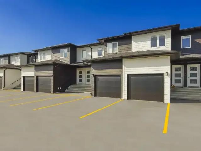 For Rent 3 Bedroom Townhouse Ste Anne MB DS105359562