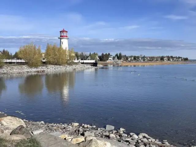 For Rent 3 Bedroom Townhouse Sylvan Lake AB DLS104598309